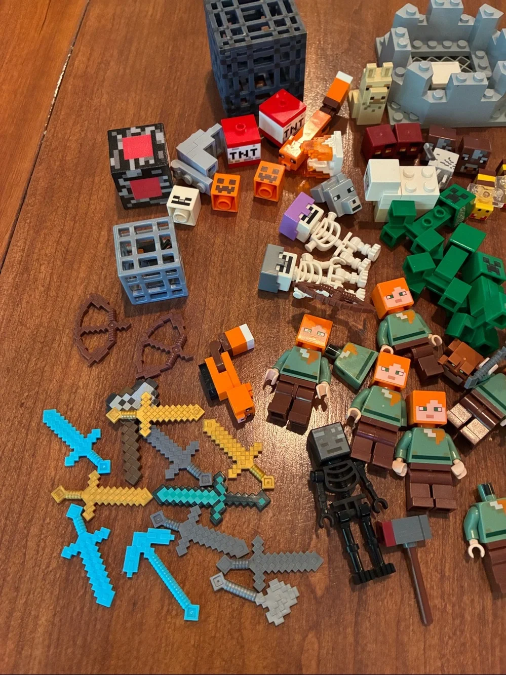 Large Lego Minecraft Minifigure & Misc Lot - Picture 2 of 5